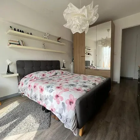 Apartment 2 Pieces